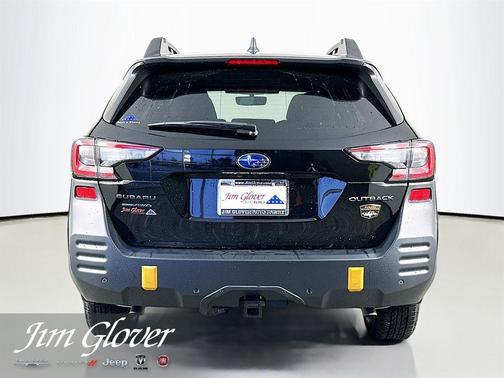 Crystal Black Silica 2025 Subaru Outback Wilderness