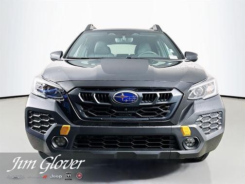 Crystal Black Silica 2025 Subaru Outback Wilderness