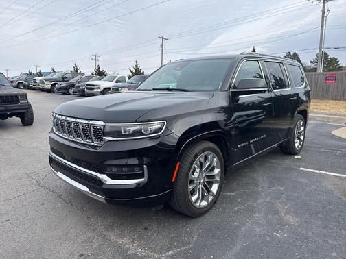 2023 Jeep Grand Wagoneer Series II