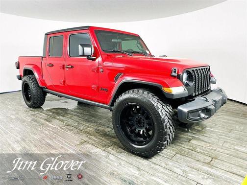 Firecracker Red Clearcoat 2023 Jeep Gladiator Sport