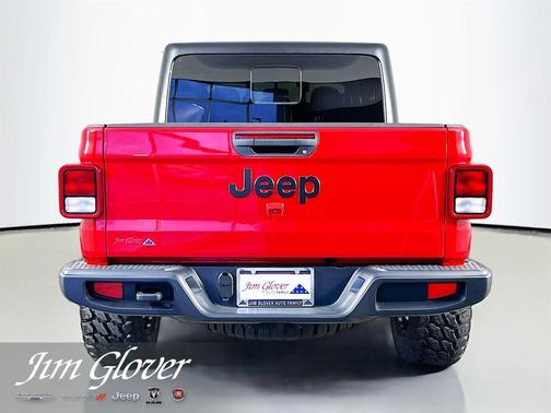 Firecracker Red Clearcoat 2023 Jeep Gladiator Sport