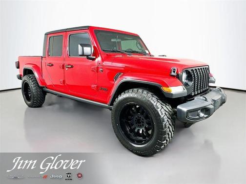Firecracker Red Clearcoat 2023 Jeep Gladiator Sport