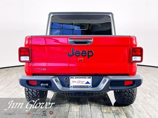 Firecracker Red Clearcoat 2023 Jeep Gladiator Sport