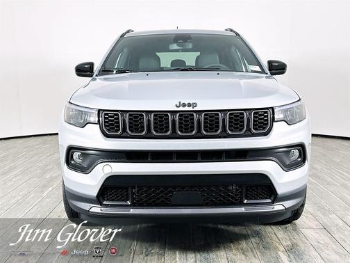 Silver Zynith 2026 Jeep Compass Latitude