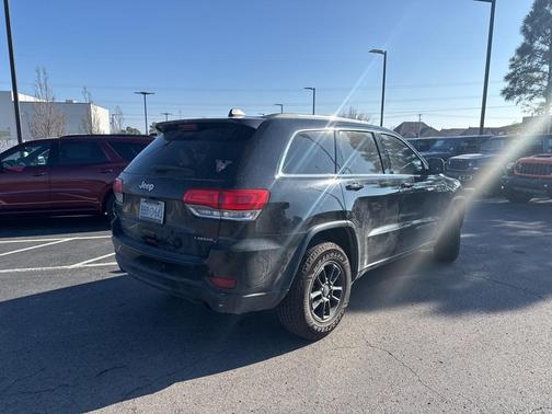 2019 Jeep Grand Cherokee Laredo E