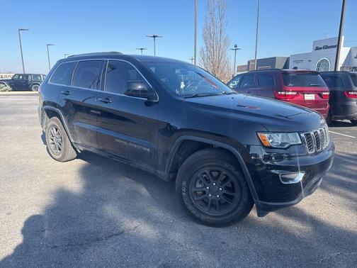 2019 Jeep Grand Cherokee Laredo E