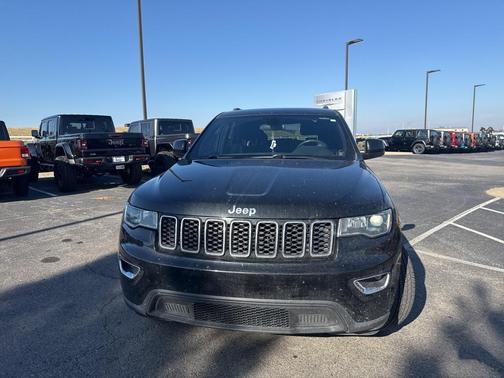 2019 Jeep Grand Cherokee Laredo E