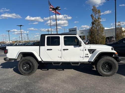 2023 Jeep Gladiator Sport