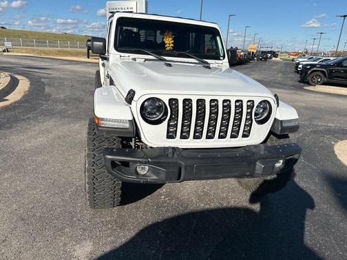 2023 Jeep Gladiator Sport