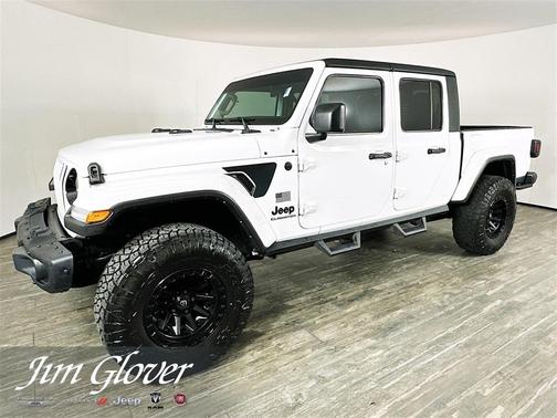 2023 Jeep Gladiator Sport