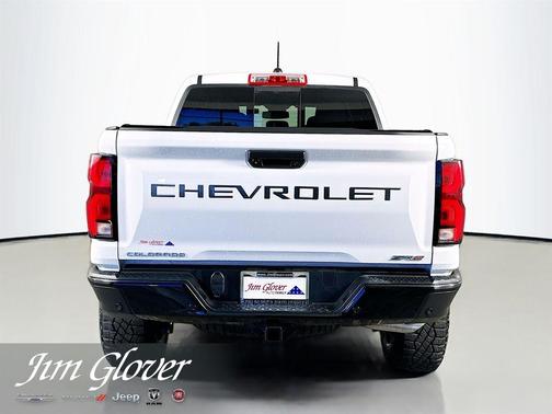 Summit White 2023 Chevrolet Colorado ZR2