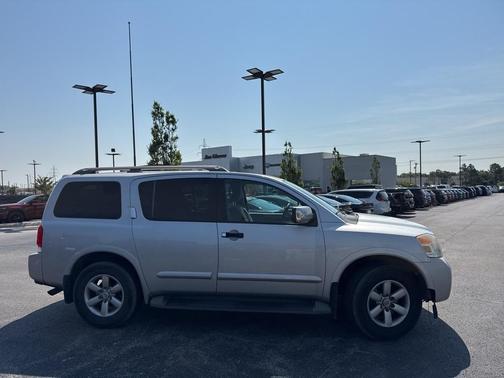 2012 Nissan Armada SV