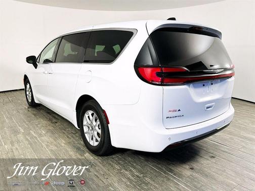 Bright White Clearcoat 2023 Chrysler Pacifica Touring-L