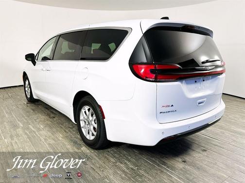 Bright White Clearcoat 2023 Chrysler Pacifica Touring-L