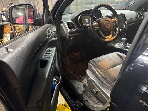 Diamond Black 2020 Jeep Grand Cherokee Altitude