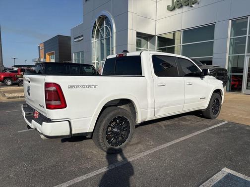 Bright White Clearcoat 2022 RAM 1500 Laramie