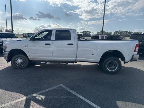 2022 RAM 3500 Tradesman