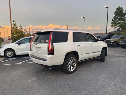 2016 Cadillac Escalade Premium