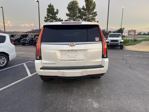 2016 Cadillac Escalade Premium