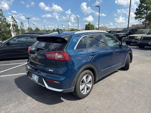 2018 Kia Niro LX
