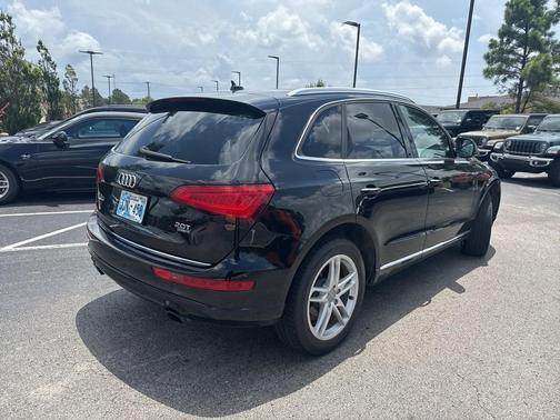 2017 Audi Q5 2.0T Premium Plus