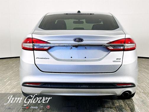Ingot Silver 2018 Ford Fusion SE