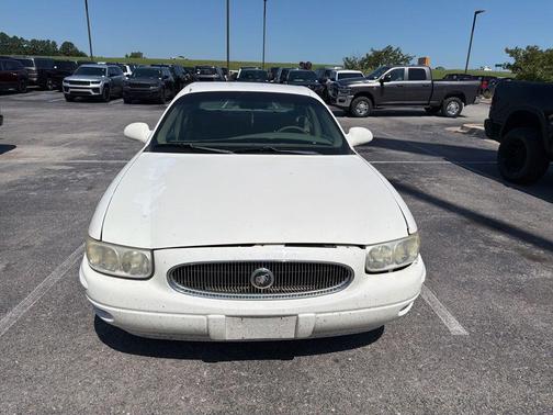 White 2003 Buick LeSabre Custom