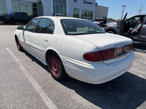 White 2003 Buick LeSabre Custom