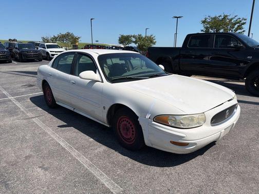 White 2003 Buick LeSabre Custom