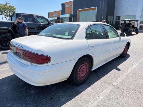 White 2003 Buick LeSabre Custom