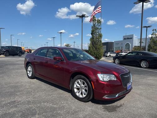 2023 Chrysler 300 Touring