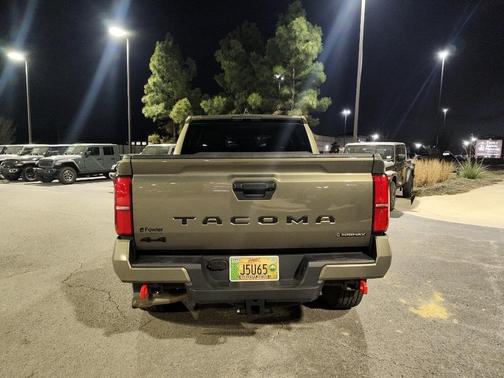 2024 Toyota Tacoma Hybrid TRD