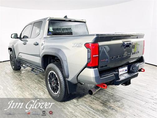 2024 Toyota Tacoma Hybrid TRD