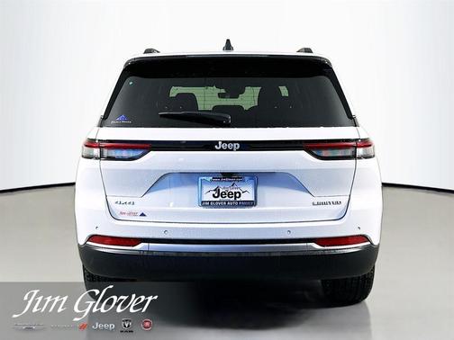 Bright White Clearcoat 2026 Jeep Grand Cherokee Limited