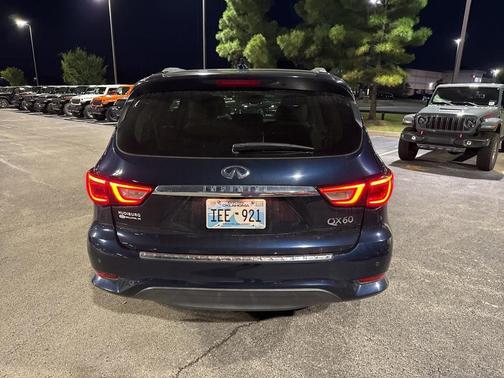 2017 INFINITI QX60 Base