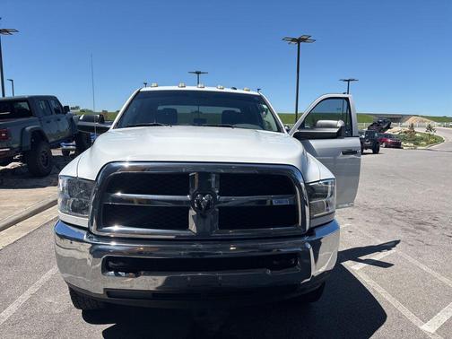 Bright White Clearcoat 2017 RAM 2500 Tradesman