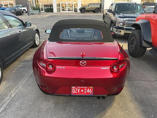 2025 Mazda MX-5 Miata Club