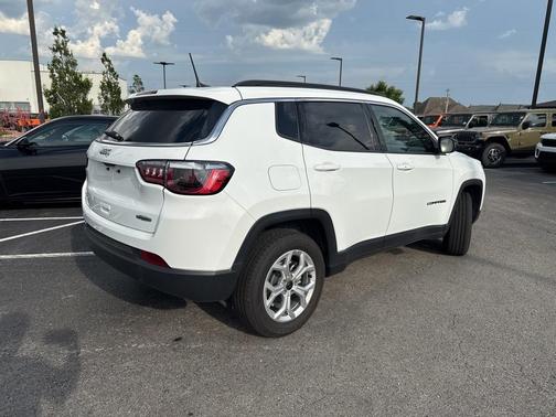 2025 Jeep Compass Latitude