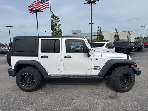 Bright White Clearcoat 2016 Jeep Wrangler Unlimited Sport