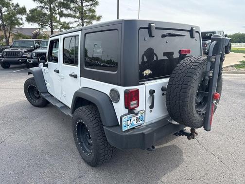 Bright White Clearcoat 2016 Jeep Wrangler Unlimited Sport