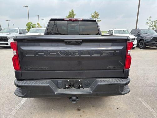Dark Ash Metallic 2024 Chevrolet Silverado 1500 ZR2