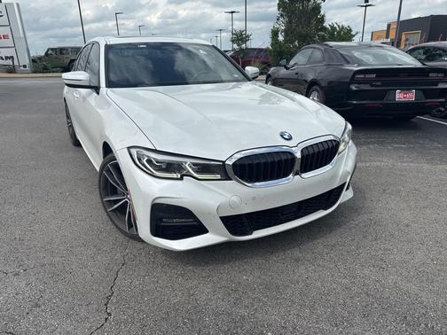 2019 BMW 330 i xDrive