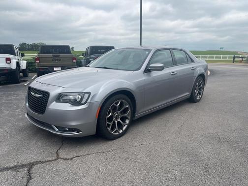 2018 Chrysler 300 S