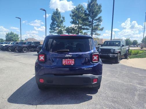 Jetset Blue 2017 Jeep Renegade Sport