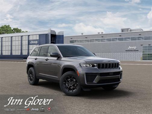 2026 Jeep Grand Cherokee Laredo