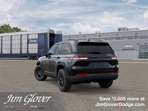 2025 Jeep Grand Cherokee Laredo