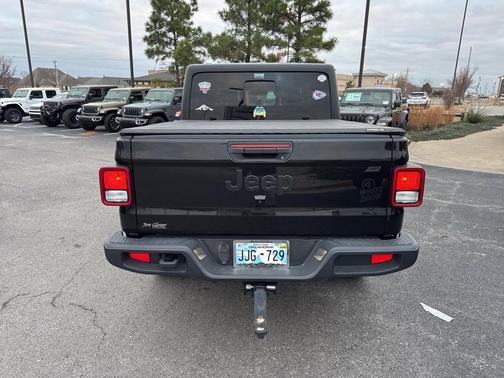 2023 Jeep Gladiator Sport