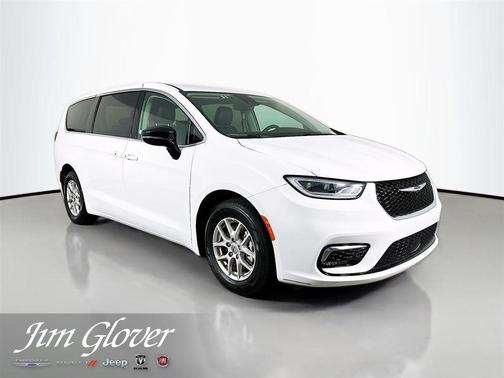 Bright White Clearcoat 2024 Chrysler Pacifica Touring-L