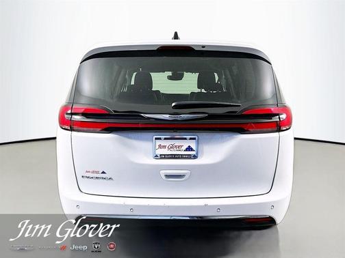 Bright White Clearcoat 2024 Chrysler Pacifica Touring-L