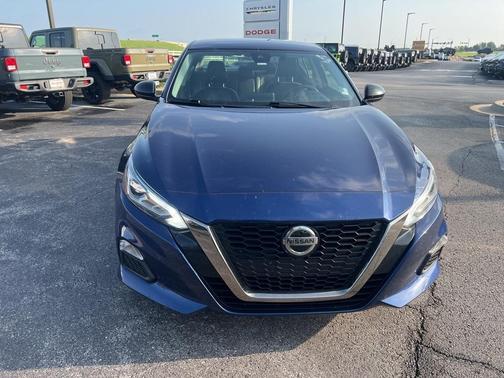 2021 Nissan Altima 2.5 SR